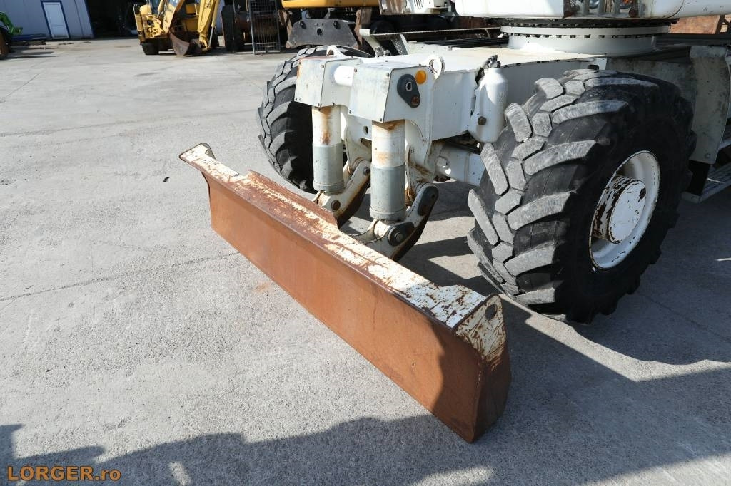 Excavadora de ruedas Liebherr A 914: foto 16