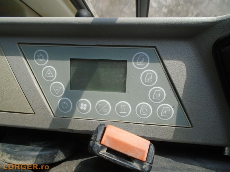 Excavadora de cadenas Liebherr R 900 C: foto 10 Excavadora de cadenas Liebherr R 900 C: foto 10