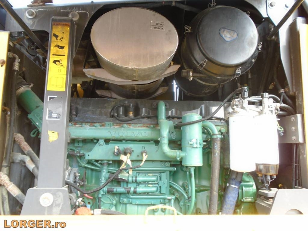 Grader Volvo G 990: foto 13