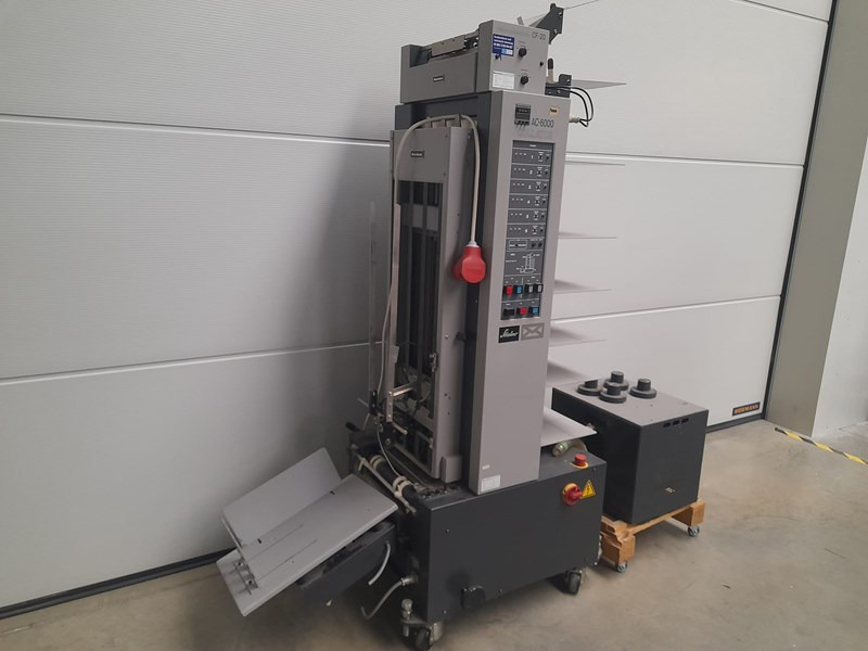 Horizon AC-6000 | collator | 6 stations | 1992 - Máquina de impresión: foto 1 Horizon AC-6000 | collator | 6 stations | 1992 - Máquina de impresión: foto 1