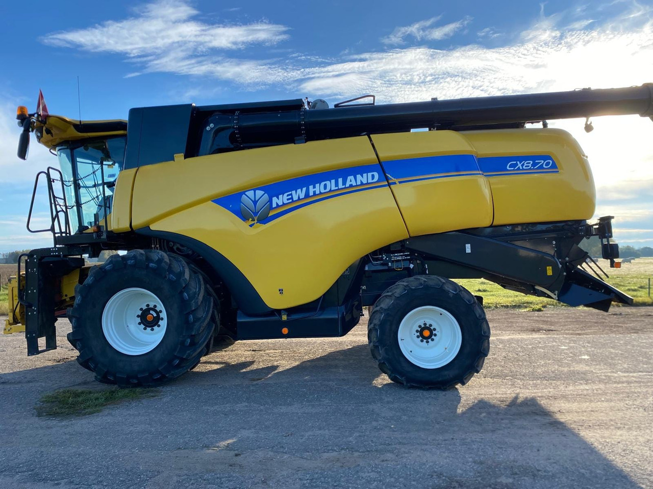 NEW HOLLAND CX8.70 - Cosechadora: foto 2 NEW HOLLAND CX8.70 - Cosechadora: foto 2