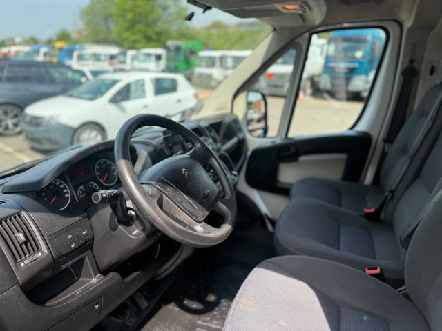 Furgoneta pequeña Citroën Jumper: foto 15