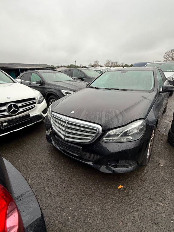Coche Mercedes-Benz E 220 E -Klasse Lim. E 220 BlueTec MOTORSCHADEN!: foto 1