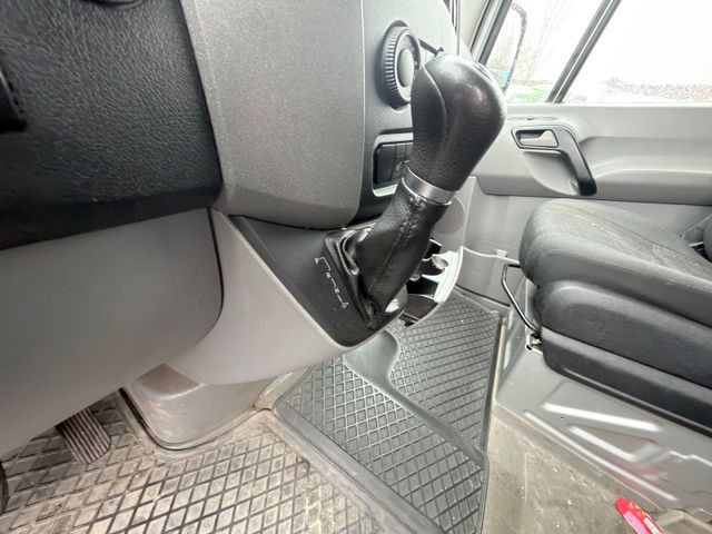 Furgón Mercedes-Benz Sprinter 319 CDI: foto 15