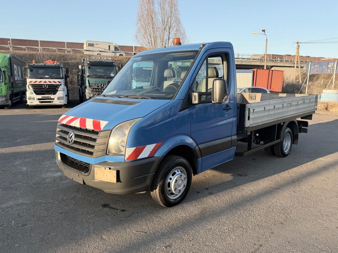 Volkswagen Crafter Pritsche 50 mittel L2 - Caja abierta furgoneta: foto 2 Volkswagen Crafter Pritsche 50 mittel L2 - Caja abierta furgoneta: foto 2