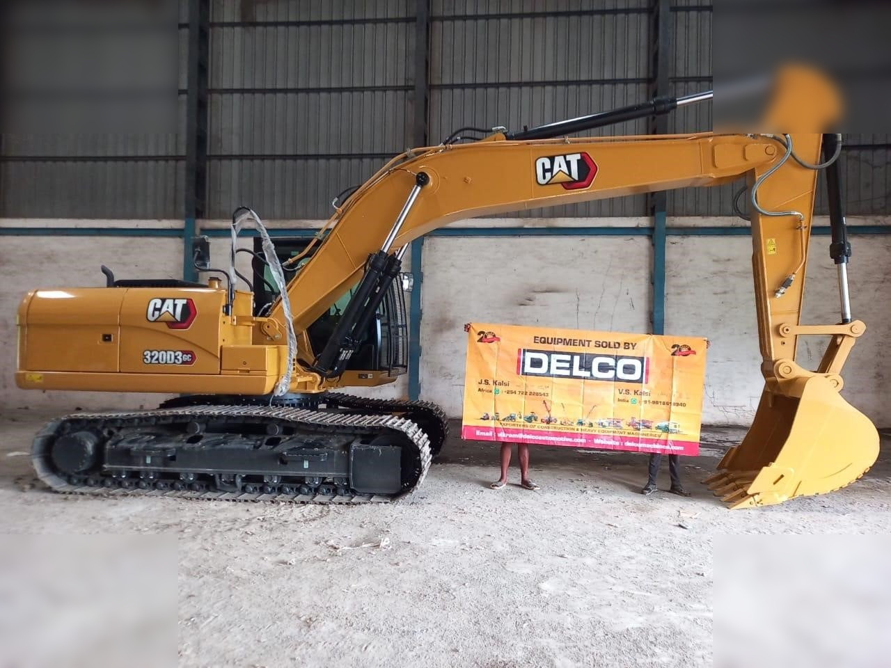 CATERPILLAR 320D3GC - Excavadora de cadenas: foto 1 CATERPILLAR 320D3GC - Excavadora de cadenas: foto 1