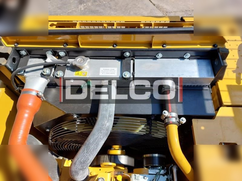 Excavadora de cadenas nuevo CATERPILLAR 323D3: foto 6