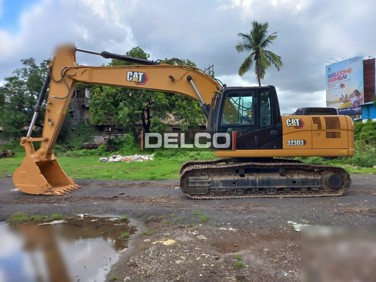 CATERPILLAR 323D3 - Excavadora de cadenas: foto 2 CATERPILLAR 323D3 - Excavadora de cadenas: foto 2