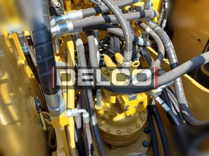 Excavadora de cadenas nuevo CATERPILLAR 323D3: foto 9