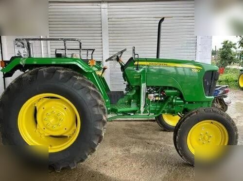 JOHN DEERE 5210 - Tractor: foto 1 JOHN DEERE 5210 - Tractor: foto 1