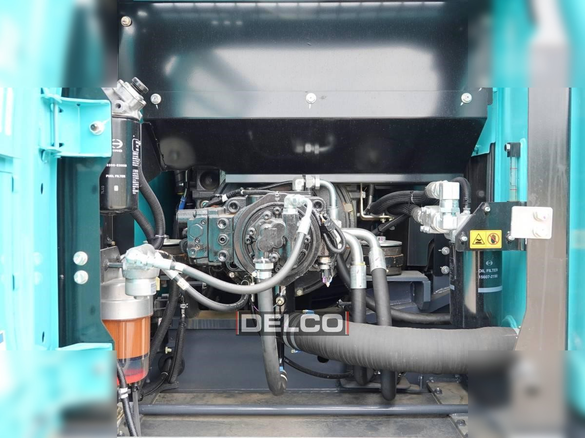 Excavadora de cadenas nuevo KOBELCO SK220: foto 7