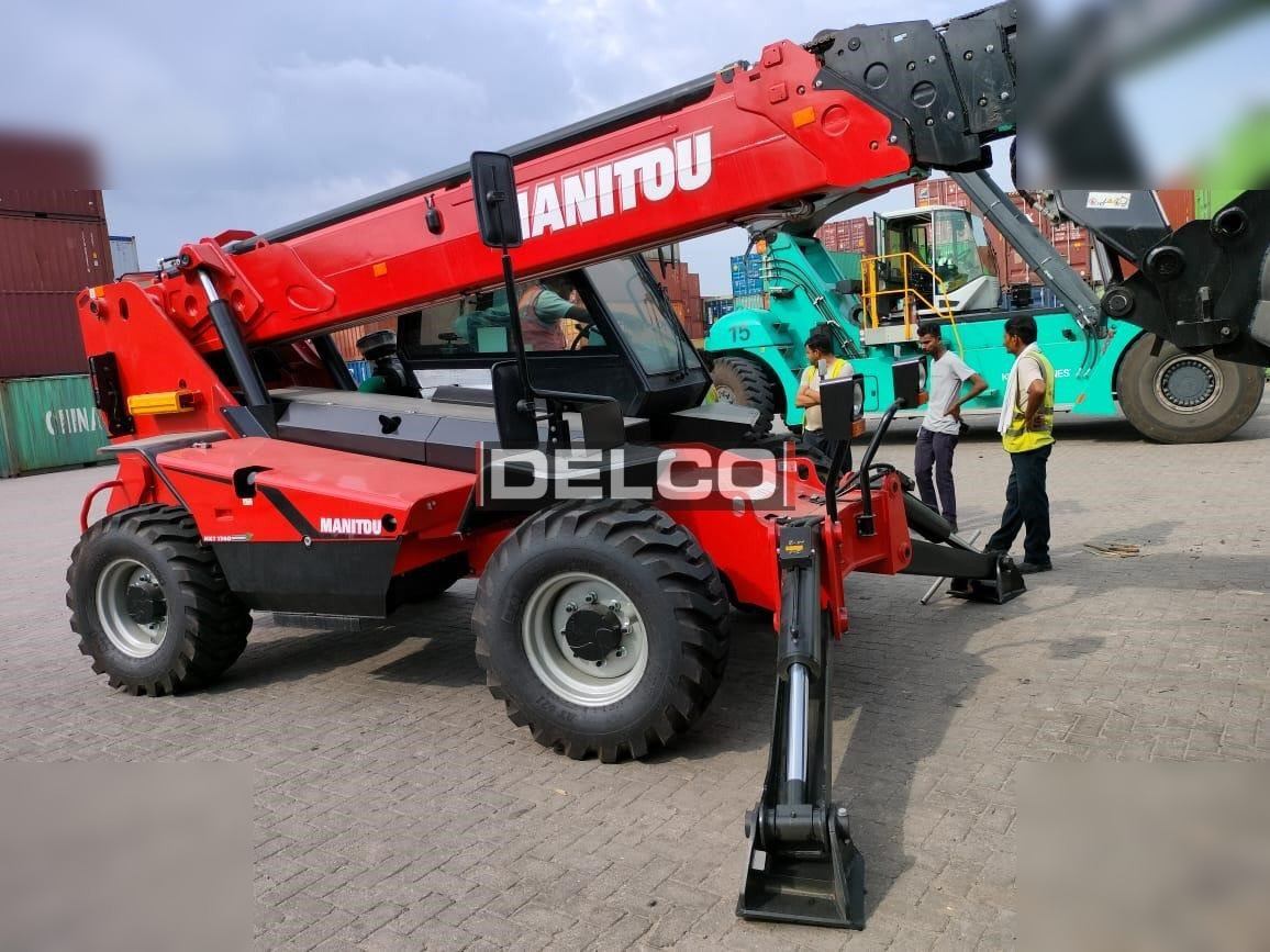 Manipulador telescópico nuevo MANITOU MT1740SLT: foto 8 Manipulador telescópico nuevo MANITOU MT1740SLT: foto 8