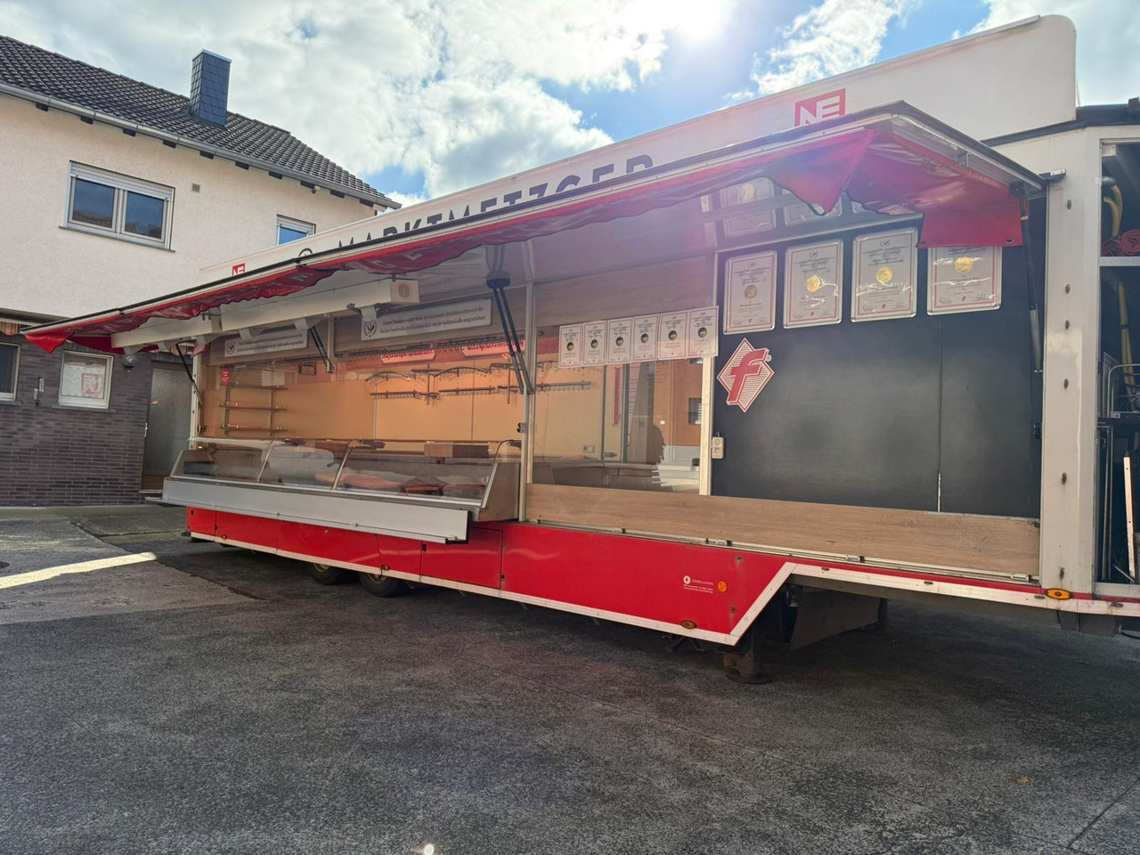 ESSELMANN Verkaufsnhänger / Auflieger ähn Borco - Remolque venta ambulante: foto 3 ESSELMANN Verkaufsnhänger / Auflieger ähn Borco - Remolque venta ambulante: foto 3