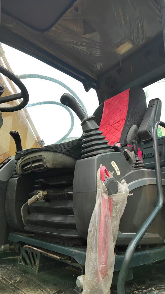 Hyundai 210 - Excavadora de ruedas: foto 3 Hyundai 210 - Excavadora de ruedas: foto 3