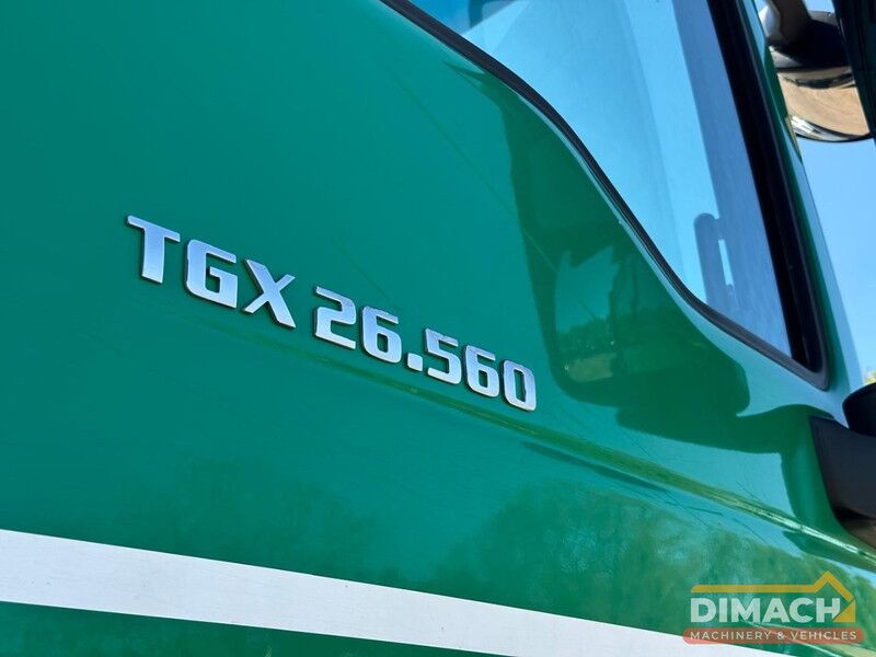 MAN TGX 26.560 6x2 - retarder - E6 - nachtairco - automaat - 8 x nieuwe banden - TOP!! - Cabeza tractora: foto 5 MAN TGX 26.560 6x2 - retarder - E6 - nachtairco - automaat - 8 x nieuwe banden - TOP!! - Cabeza tractora: foto 5