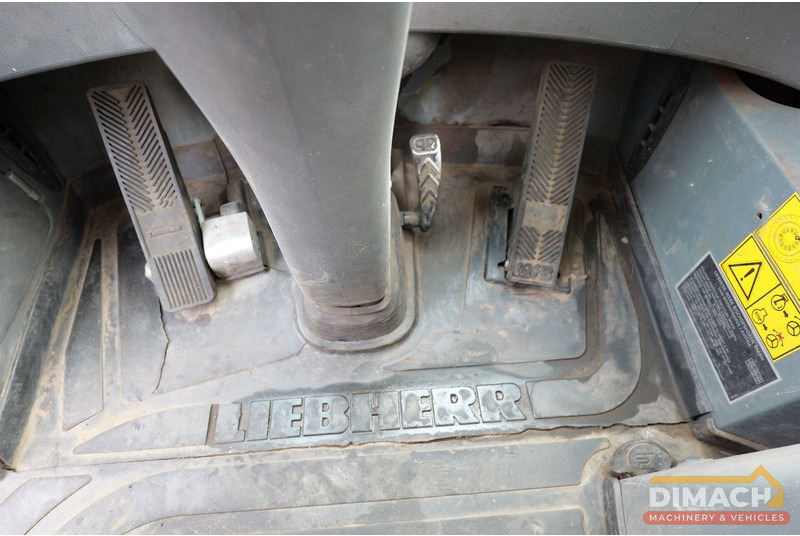 Leasing financiero de Liebherr L556 Like new!! Airco, quick coupler, skeleton bucket with teeths leasing Liebherr L556 Like new!! Airco, quick coupler, skeleton bucket with teeths: foto 18