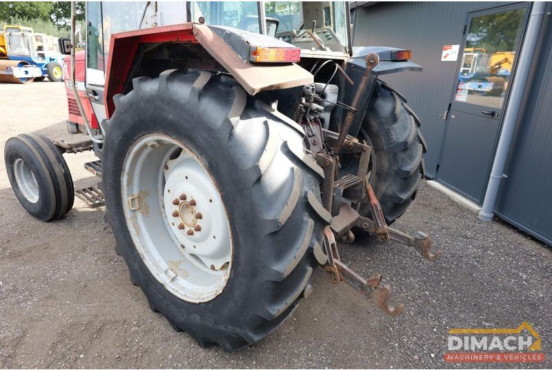 Massey Ferguson 3050 Massey Ferguson 3050 | 70 PK | nette staat | 1990 - Tractor: foto 3 Massey Ferguson 3050 Massey Ferguson 3050 | 70 PK | nette staat | 1990 - Tractor: foto 3