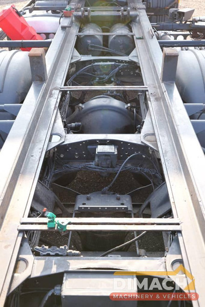 Chasis camión Scania P230 P 230 Euro 5 6x2*4 TOP!! Retarder right hand steer: foto 7