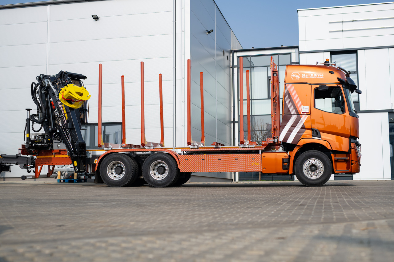 RENAULT TRUCKS C P6X4 Loglift 125 Z 93 C P6X4 Loglift + 125 Z 93 - Camión forestal, Camión eléctrico: foto 1 RENAULT TRUCKS C P6X4 Loglift 125 Z 93 C P6X4 Loglift + 125 Z 93 - Camión forestal, Camión eléctrico: foto 1