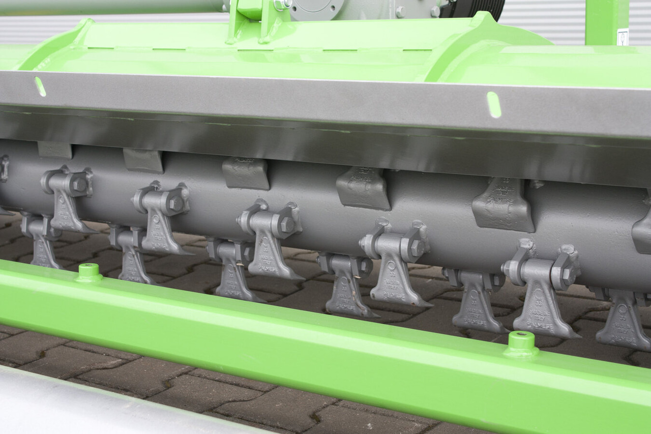 Desbrozadora de martillos nuevo BOMET Schlegelmäher / Flail mower / Faucheuse à fléaux / Kosiarka bijakowa 2,8 m: foto 12 Desbrozadora de martillos nuevo BOMET Schlegelmäher / Flail mower / Faucheuse à fléaux / Kosiarka bijakowa 2,8 m: foto 12