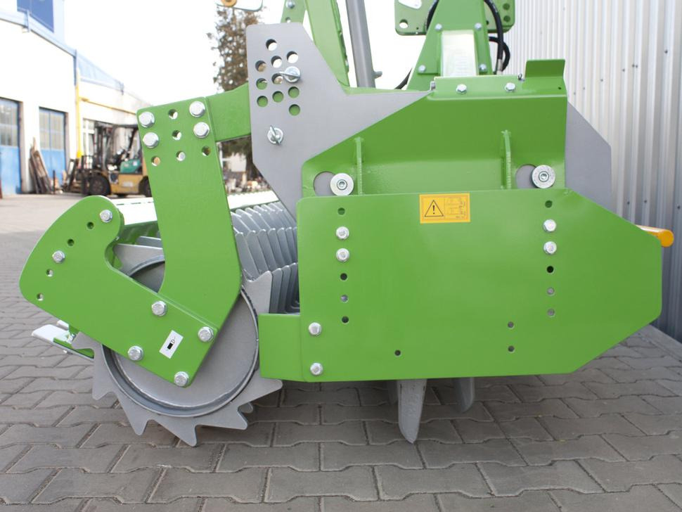 Bomet Kreiselegge / Power harrow / Herse rotative / Erpice rotante / Grada rotativa / Brona wirnikowa 3 m - Grada rotativa: foto 3 Bomet Kreiselegge / Power harrow / Herse rotative / Erpice rotante / Grada rotativa / Brona wirnikowa 3 m - Grada rotativa: foto 3