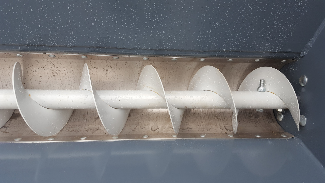 Cazo cargador para Maquinaria agrícola nuevo Grutech Futterverteiler / Bucket with screw / Godet avec vis / Cazo con sinfín /  Benna con coclea / Ковш со шнеком / Łyżka ze ślimakiem 1,6 m: foto 10