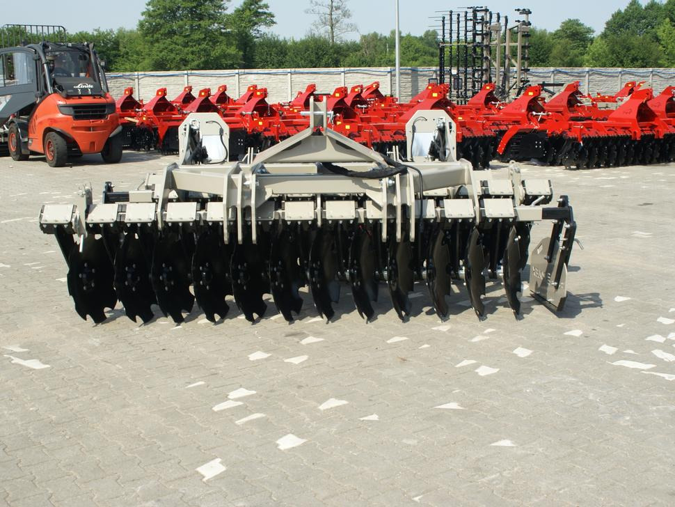ROLEX Scheibenegge / Discs harrow / Dechaumeur à disques / Erpice a dischi / Дисковая борона / Brona talerzowa 3 m - Rastras: foto 3 ROLEX Scheibenegge / Discs harrow / Dechaumeur à disques / Erpice a dischi / Дисковая борона / Brona talerzowa 3 m - Rastras: foto 3