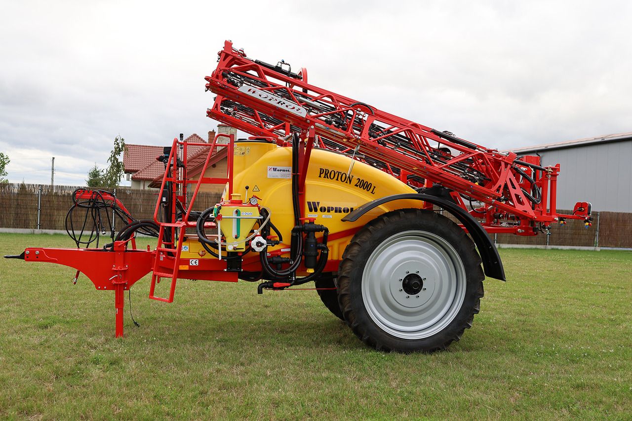 WOPROL Feldspritze / Sprayer / Pulvérisateur / Pulverizador remolcado / Irroratrice trainata / Прицепной опрыскиватель / Opryskiwacz ciągniony 2000 l - Pulverizador arrastrado: foto 1 WOPROL Feldspritze / Sprayer / Pulvérisateur / Pulverizador remolcado / Irroratrice trainata / Прицепной опрыскиватель / Opryskiwacz ciągniony 2000 l - Pulverizador arrastrado: foto 1