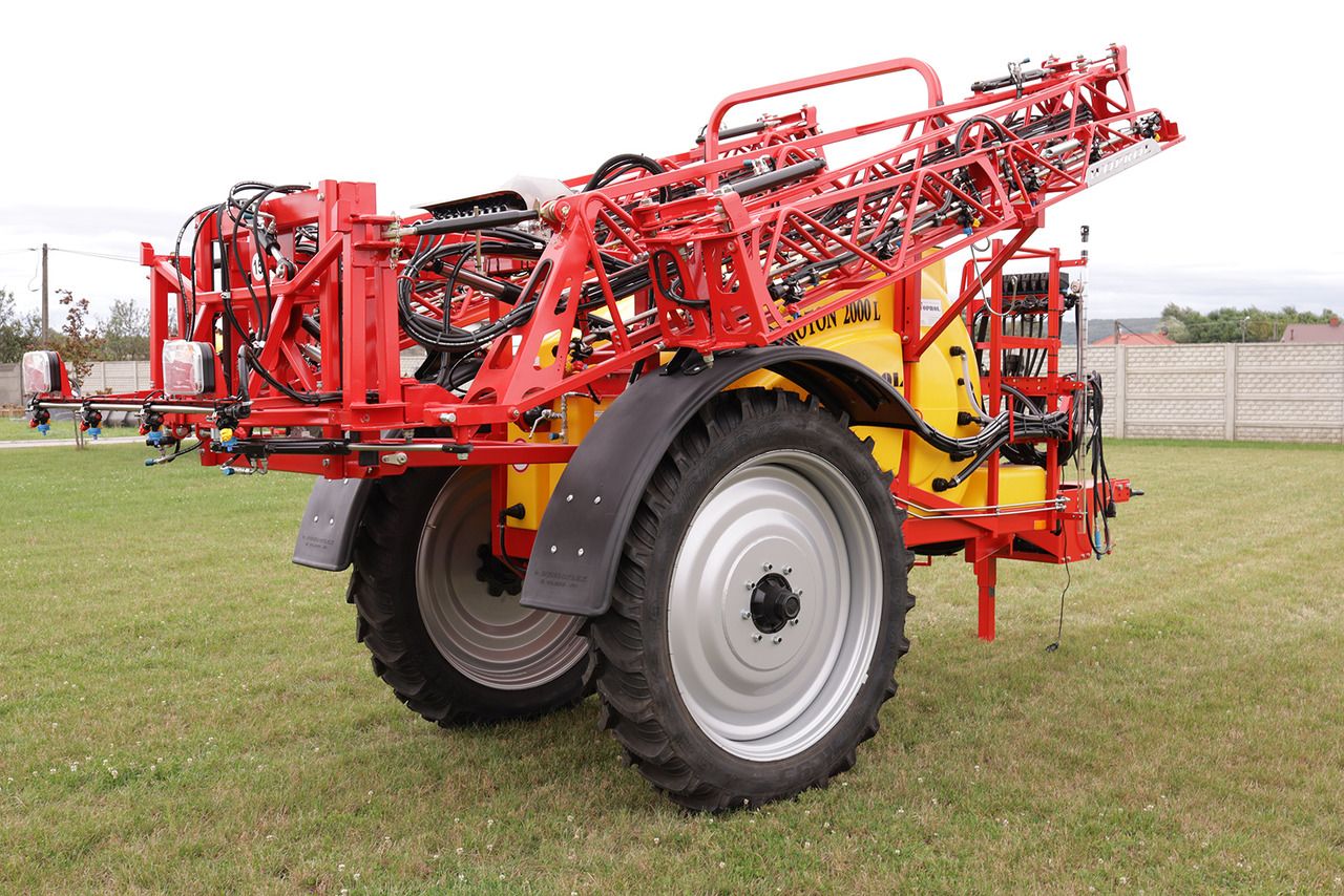 WOPROL Feldspritze / Sprayer / Pulvérisateur / Pulverizador remolcado / Irroratrice trainata / Прицепной опрыскиватель / Opryskiwacz ciągniony 2000 l - Pulverizador arrastrado: foto 3 WOPROL Feldspritze / Sprayer / Pulvérisateur / Pulverizador remolcado / Irroratrice trainata / Прицепной опрыскиватель / Opryskiwacz ciągniony 2000 l - Pulverizador arrastrado: foto 3
