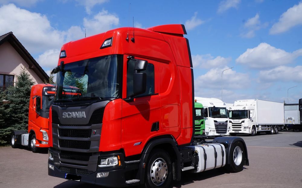 Scania R 460 EURO 6 RETARDER PEŁEN SERWIS FULL LED - Cabeza tractora: foto 2 Scania R 460 EURO 6 RETARDER PEŁEN SERWIS FULL LED - Cabeza tractora: foto 2