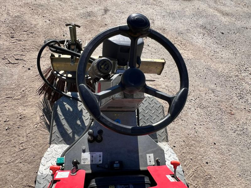 Leasing financiero de Cochet Balayeuse de désherbage automotrice Gecko (NET DE TVA) leasing Cochet Balayeuse de désherbage automotrice Gecko (NET DE TVA): foto 6 Leasing financiero de Cochet Balayeuse de désherbage automotrice Gecko (NET DE TVA) leasing Cochet Balayeuse de désherbage automotrice Gecko (NET DE TVA): foto 6