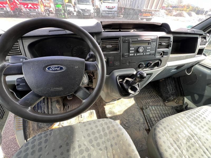 Furgoneta pequeña Ford Transit 2,2L TDCI 140cv Moteur HS: foto 7 Furgoneta pequeña Ford Transit 2,2L TDCI 140cv Moteur HS: foto 7