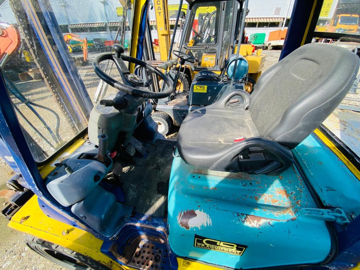 KOMATSU Chariot élévateur diesel FD30T14 - Carretilla elevadora diésel: foto 5 KOMATSU Chariot élévateur diesel FD30T14 - Carretilla elevadora diésel: foto 5