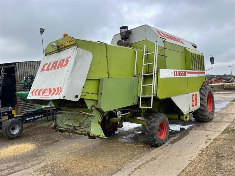 Claas Claas Dominator Classic 98 c/w C450 Header - Accesorios para cosechadoras: foto 3 Claas Claas Dominator Classic 98 c/w C450 Header - Accesorios para cosechadoras: foto 3