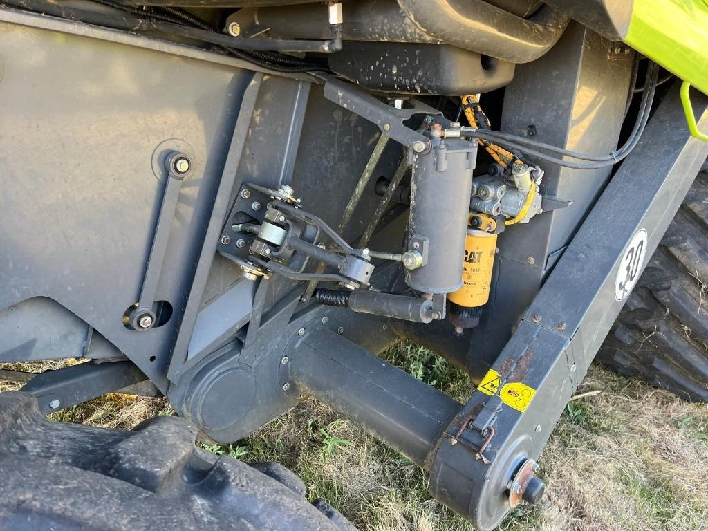 Cosechadora de granos Claas Lexion 750TT c/w V900 Header: foto 13