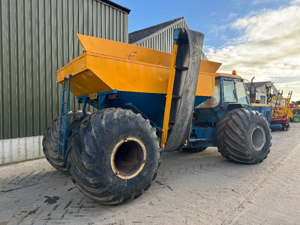 Tractor Ford 8210 Self Propelled Gravel Cart: foto 19