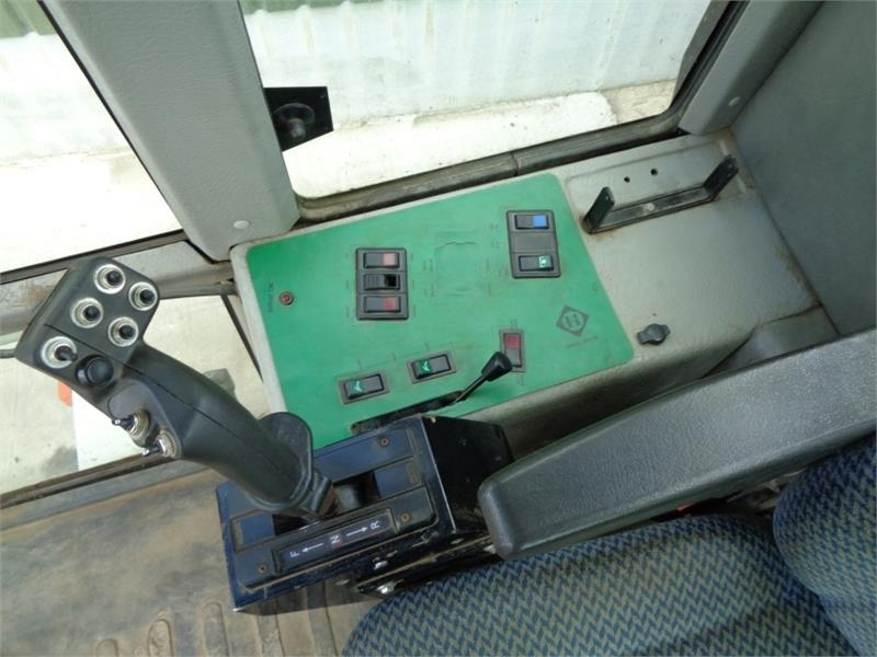 Househam Imp 28/24 M Self-Propelled Sprayer *Video Below* - Pulverizador suspendido: foto 5 Househam Imp 28/24 M Self-Propelled Sprayer *Video Below* - Pulverizador suspendido: foto 5