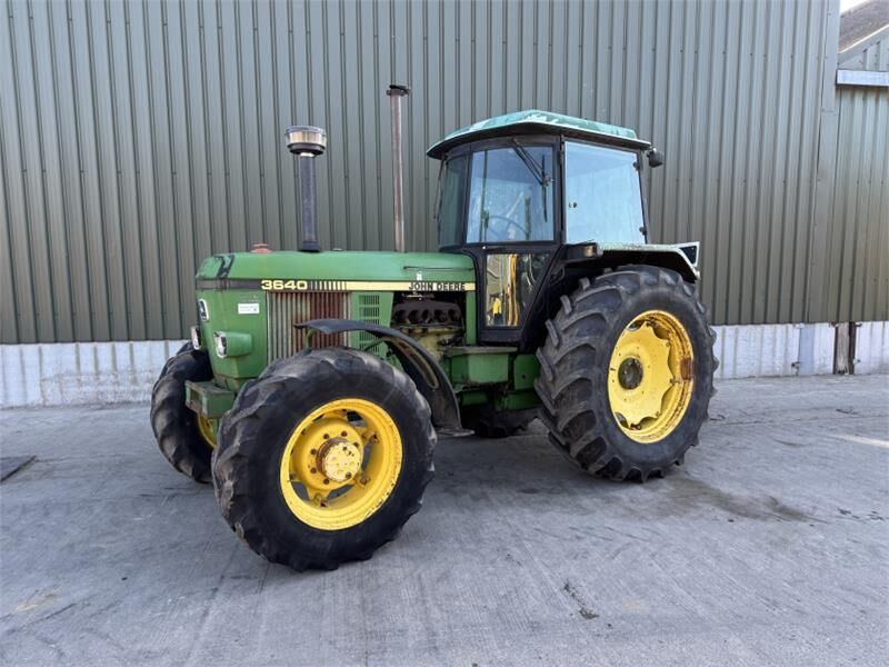 John Deere 3640 - Tractor: foto 1 John Deere 3640 - Tractor: foto 1