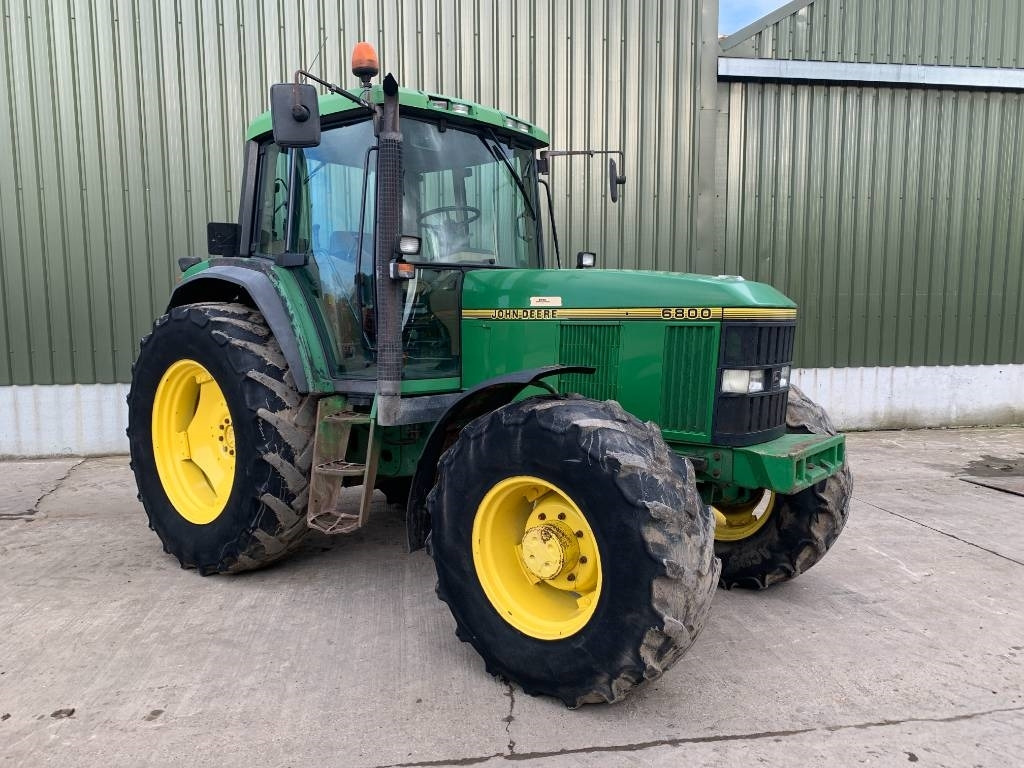 John Deere 6800 - Tractor: foto 2 John Deere 6800 - Tractor: foto 2