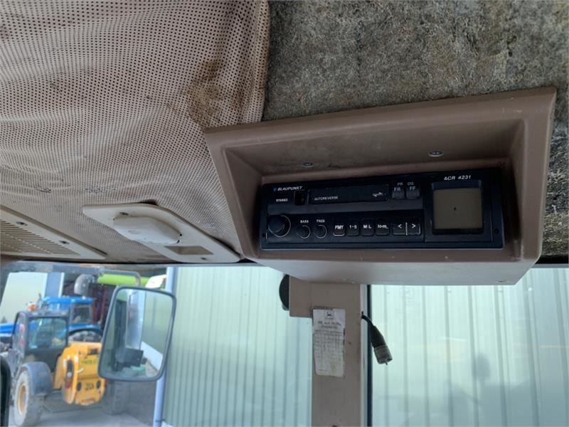 Tractor John Deere 6800 Tractor: foto 17 Tractor John Deere 6800 Tractor: foto 17