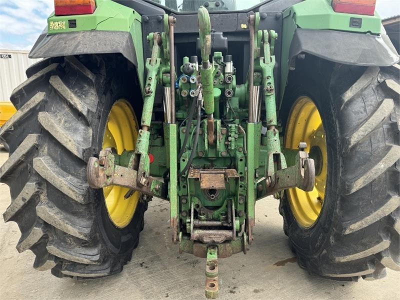Tractor John Deere 6800 Tractor: foto 6 Tractor John Deere 6800 Tractor: foto 6