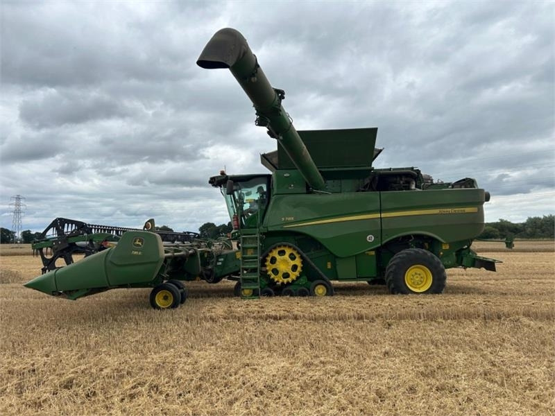 John Deere John Deere S785 4WD c/w 735D Header **Video Below* - Accesorios para cosechadoras: foto 2 John Deere John Deere S785 4WD c/w 735D Header **Video Below* - Accesorios para cosechadoras: foto 2