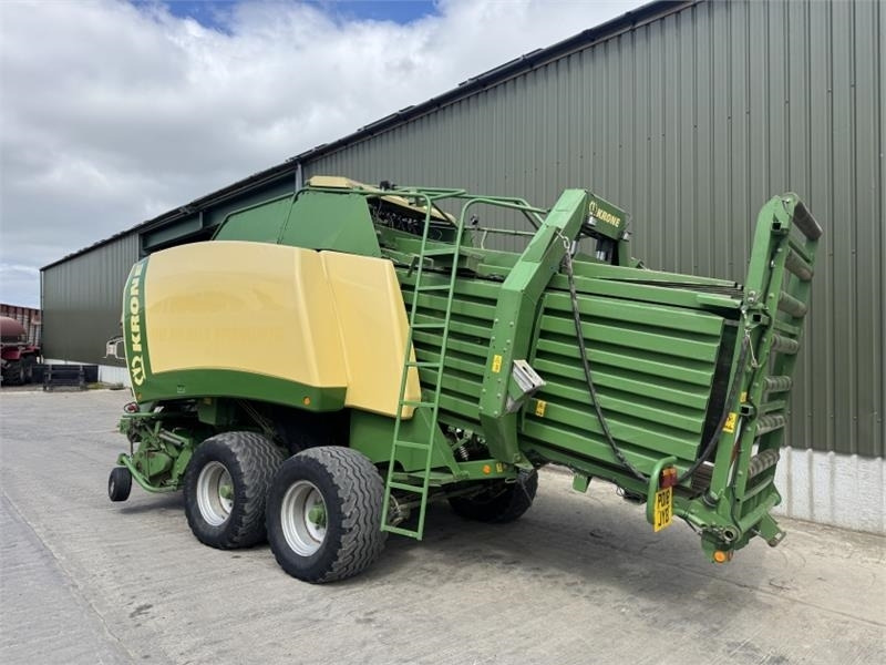 Krone Big Pack 12130 Square Baler - Empacadora de pacas cuadradas: foto 2 Krone Big Pack 12130 Square Baler - Empacadora de pacas cuadradas: foto 2