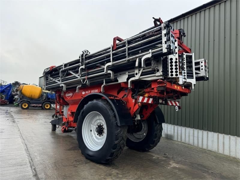 Kuhn Kuhn AGT 6036 Boom Fert Spreader - Esparcidor de fertilizantes: foto 2 Kuhn Kuhn AGT 6036 Boom Fert Spreader - Esparcidor de fertilizantes: foto 2