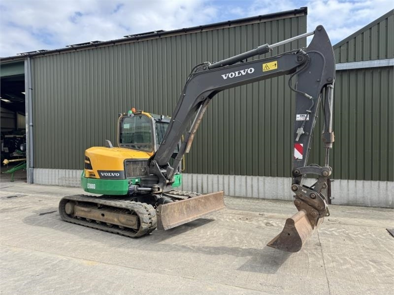 Volvo ECR88D Tracked Digger - Dúmper articulado: foto 1 Volvo ECR88D Tracked Digger - Dúmper articulado: foto 1