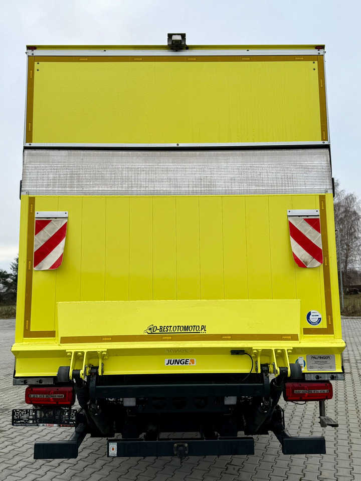 MAN TGM 15.250 / IZOTERMA / WINDA / 18 EUROPALET / ŁADOWNOŚĆ 7 615 KG / 150 TYŚ KM / AUTOMAT / JAK NOWY / 2020 ROK / KONTENER - Isotérmico camión: foto 5 MAN TGM 15.250 / IZOTERMA / WINDA / 18 EUROPALET / ŁADOWNOŚĆ 7 615 KG / 150 TYŚ KM / AUTOMAT / JAK NOWY / 2020 ROK / KONTENER - Isotérmico camión: foto 5