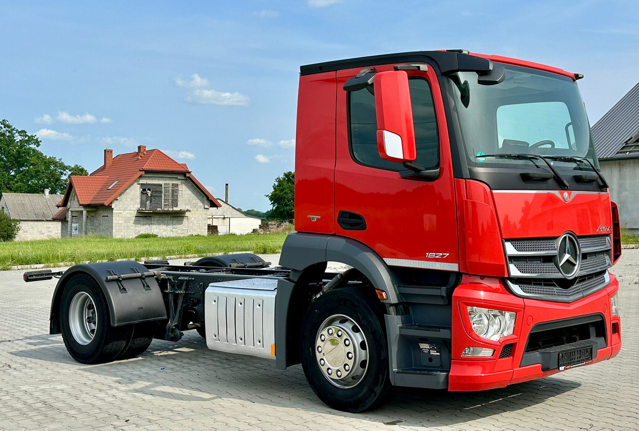 MERCEDES-BENZ ANTOS 1827 / DO ZABUDOWY / ROZSTAW OSI 3.8 M / EURO 6 / WYWROTKA / BECZKA / UTRZYMANIE DRÓG / HAKOWIEC / Z NIEMIEC - Chasis camión: foto 1 MERCEDES-BENZ ANTOS 1827 / DO ZABUDOWY / ROZSTAW OSI 3.8 M / EURO 6 / WYWROTKA / BECZKA / UTRZYMANIE DRÓG / HAKOWIEC / Z NIEMIEC - Chasis camión: foto 1