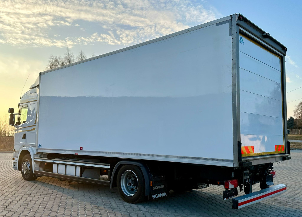 SCANIA G360 / IZOTERMA / 6.8 M DŁUGOŚCI / AUTOMAT / CAŁA NA PODUSZKACH / KLIMA POSTOJOWA / ELEKTRYCZNA ROLETA TYŁ / SYPIALKA - Isotérmico camión: foto 5 SCANIA G360 / IZOTERMA / 6.8 M DŁUGOŚCI / AUTOMAT / CAŁA NA PODUSZKACH / KLIMA POSTOJOWA / ELEKTRYCZNA ROLETA TYŁ / SYPIALKA - Isotérmico camión: foto 5