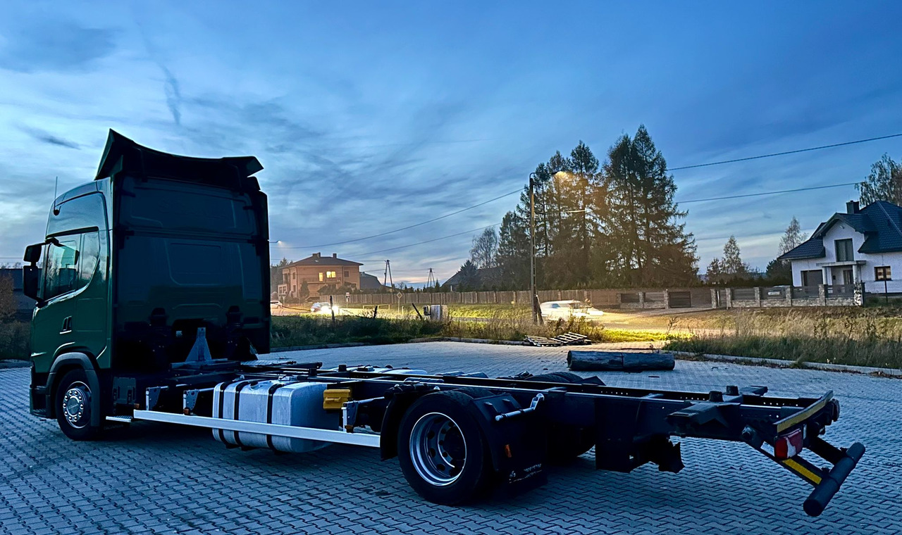 SCANIA G450 / RAMA DO ZABUDOWY / ROZSTAW 5.75 / AUTOMAT / SYPIALKA - Chasis camión: foto 3 SCANIA G450 / RAMA DO ZABUDOWY / ROZSTAW 5.75 / AUTOMAT / SYPIALKA - Chasis camión: foto 3