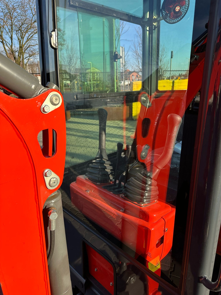 KUBOTA Diesel Mini excavator 1.2 Ton - Müller Machinery MB 12 - KS - Miniexcavadora: foto 5 KUBOTA Diesel Mini excavator 1.2 Ton - Müller Machinery MB 12 - KS - Miniexcavadora: foto 5